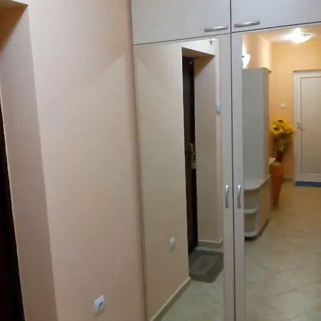 Апартамент За Двама Жулия Apartment *