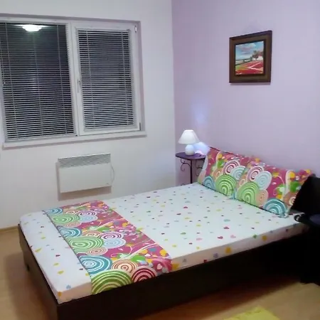 Апартамент За Двама Жулия Appartement *